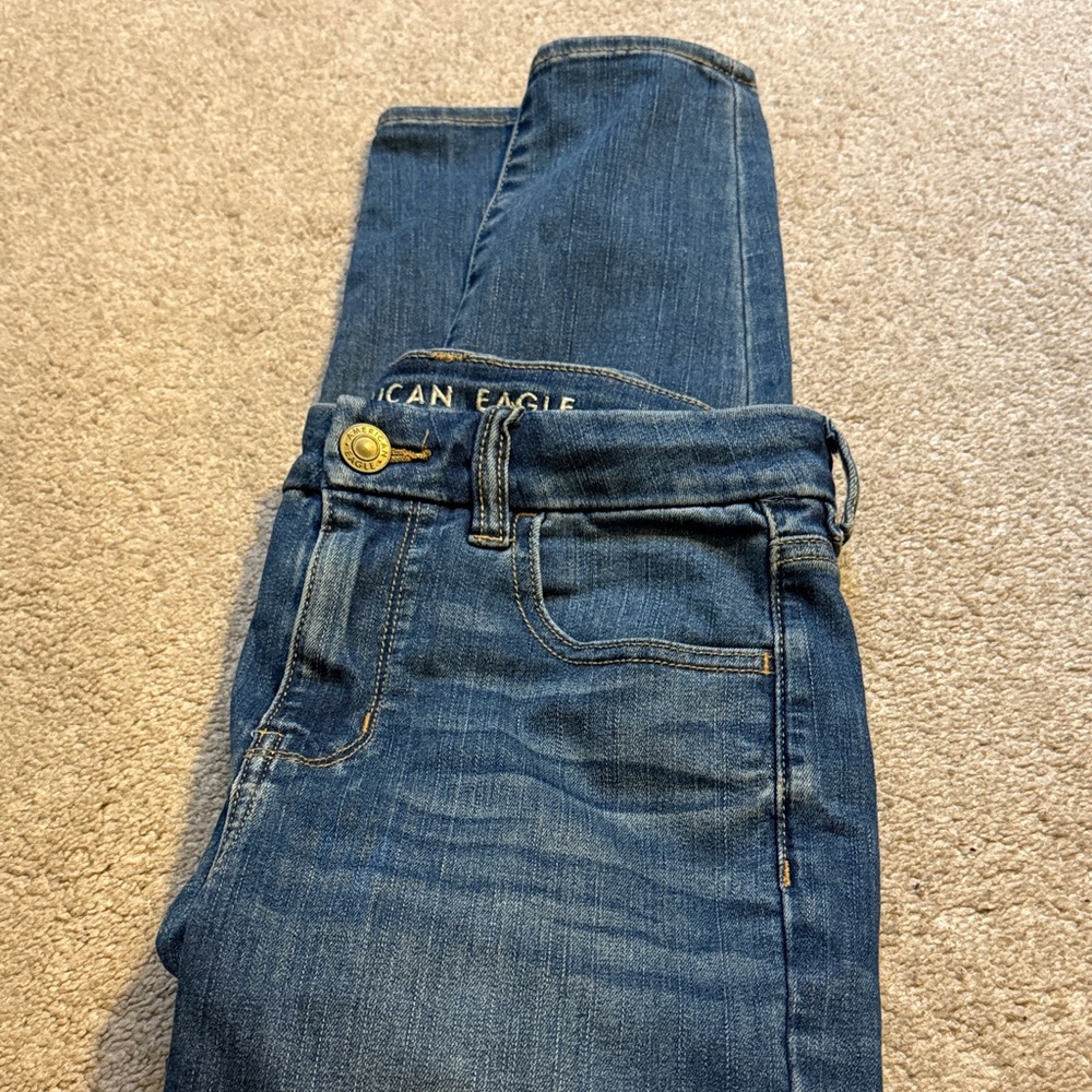 American Eagle Outfitters High Rise Blue Jeans